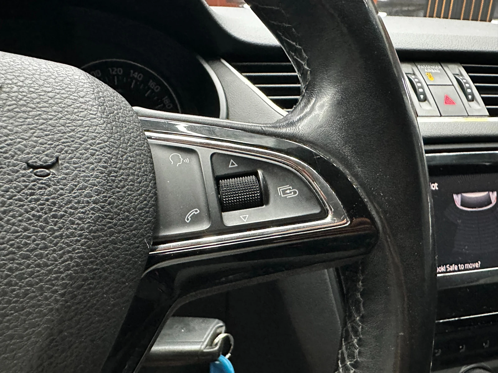 Skoda Octavia 1.8i 180 к.с./ГАРАНЦИЯ/БАРТЕР/ЛИЗИНГ/КОМЕНТАР, снимка 16 - Автомобили и джипове - 51357367