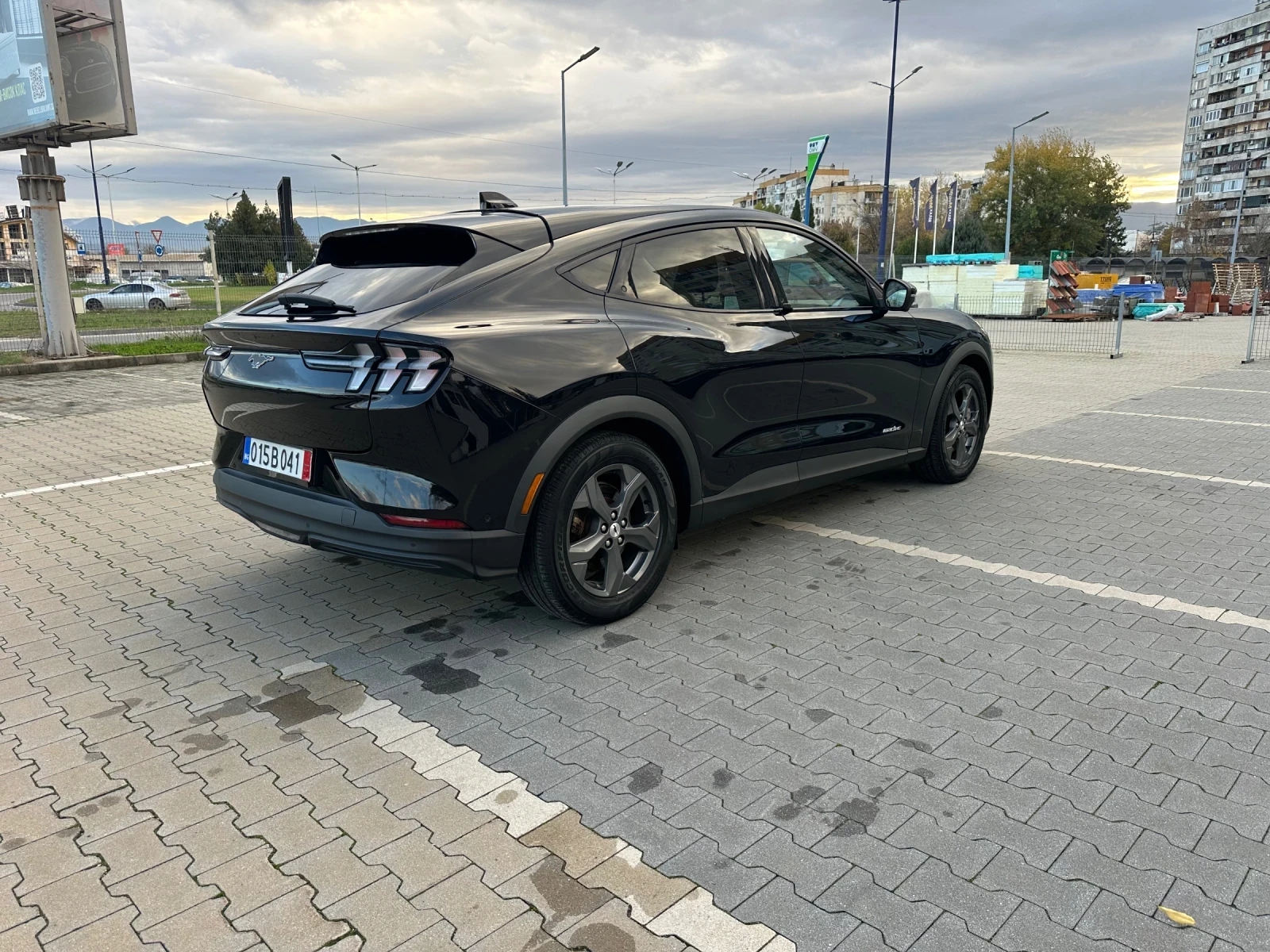 Ford Mustang Mach-E GT /75 kWh /269 kc - изображение 4