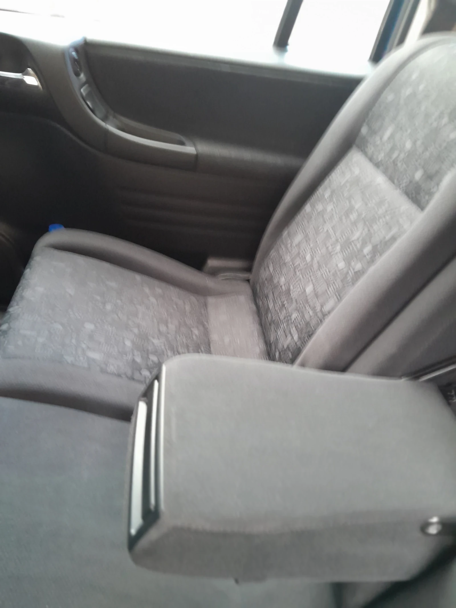 Opel Zafira 2.0 dti - изображение 10