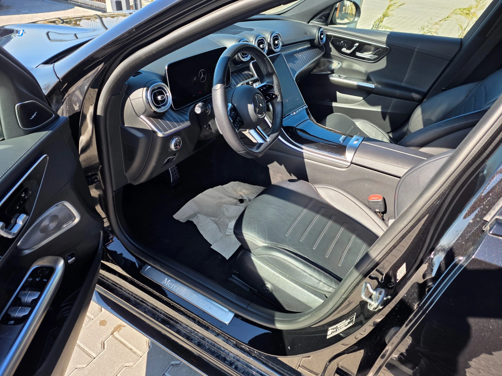 Mercedes-Benz C 300 * AMG* burmester* , снимка 12 - Автомобили и джипове - 53646314