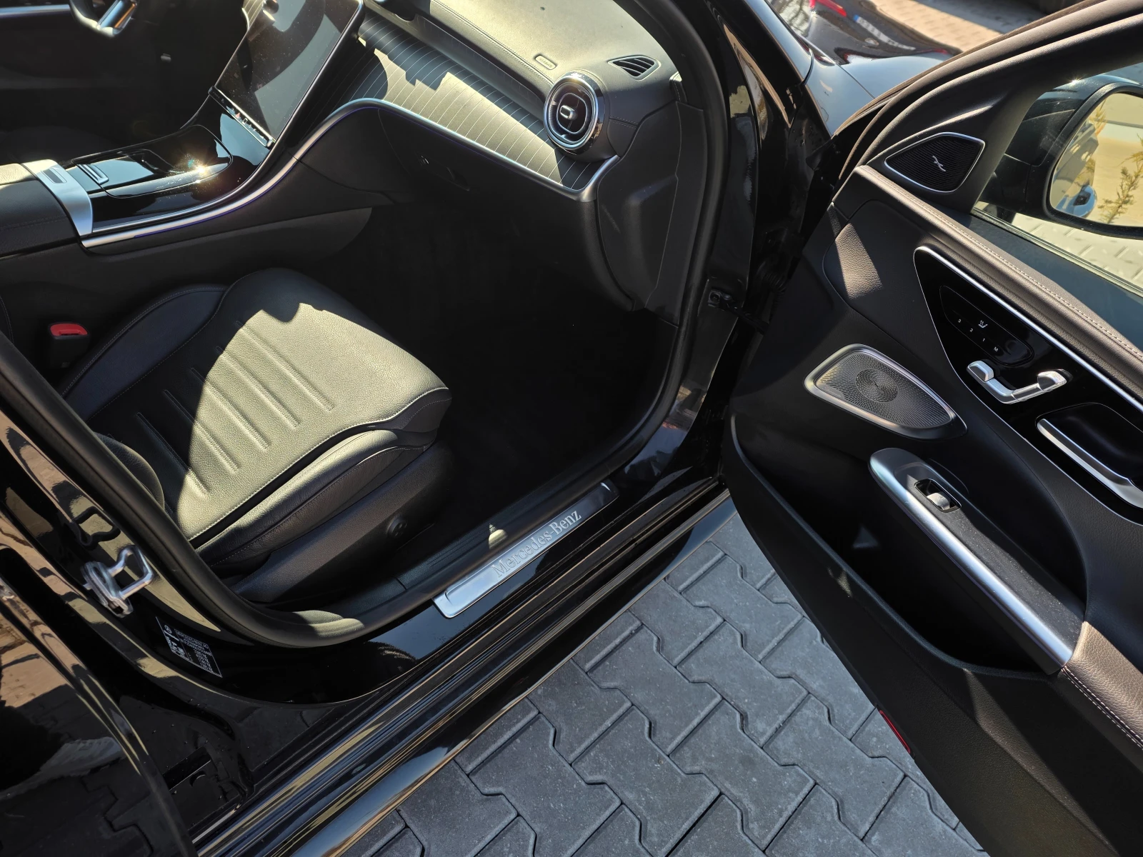 Mercedes-Benz C 300 * AMG* burmester*  - изображение 9