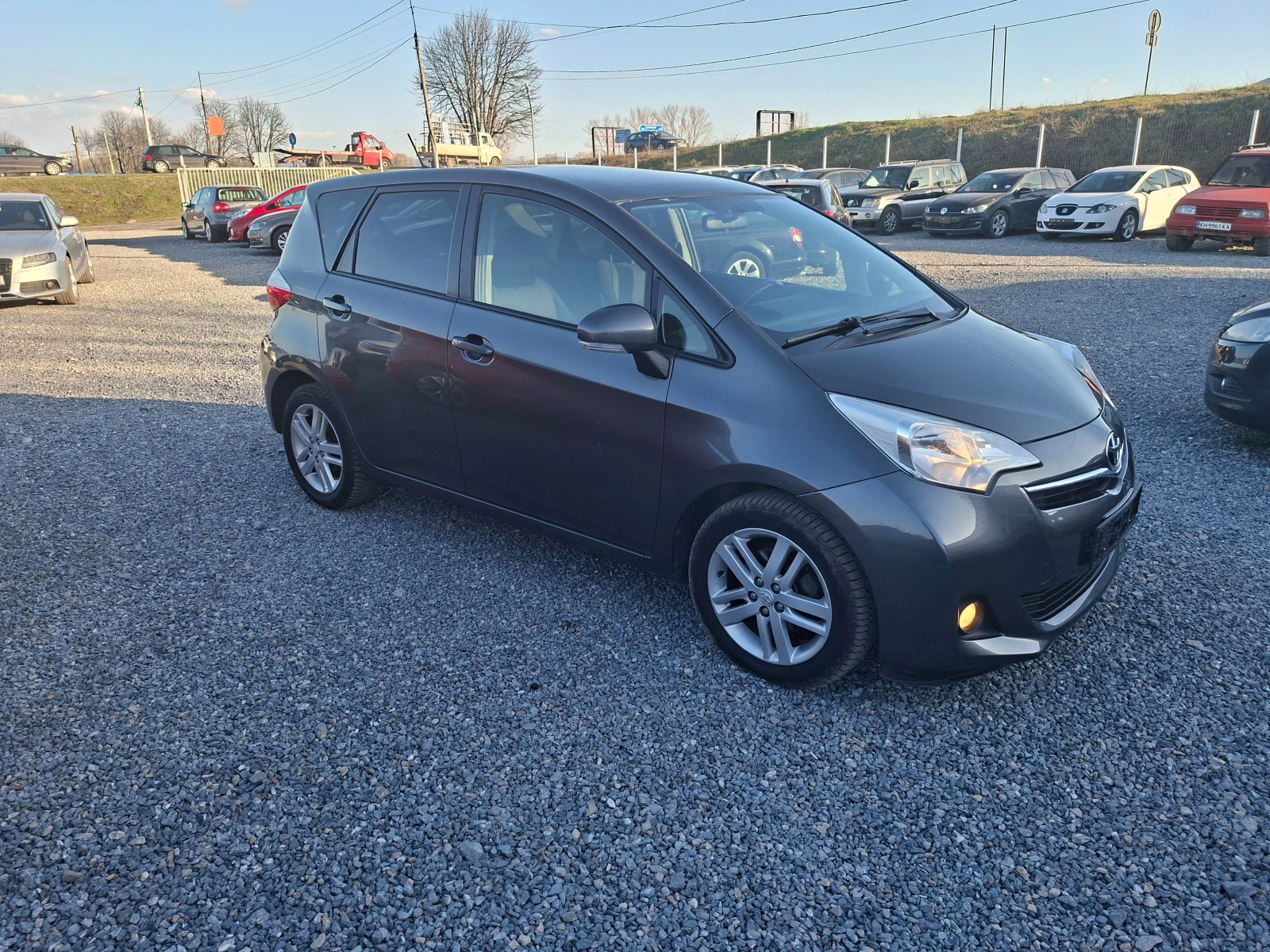 Toyota Verso S 1.4 D4D, снимка 5 - Автомобили и джипове - 53867978