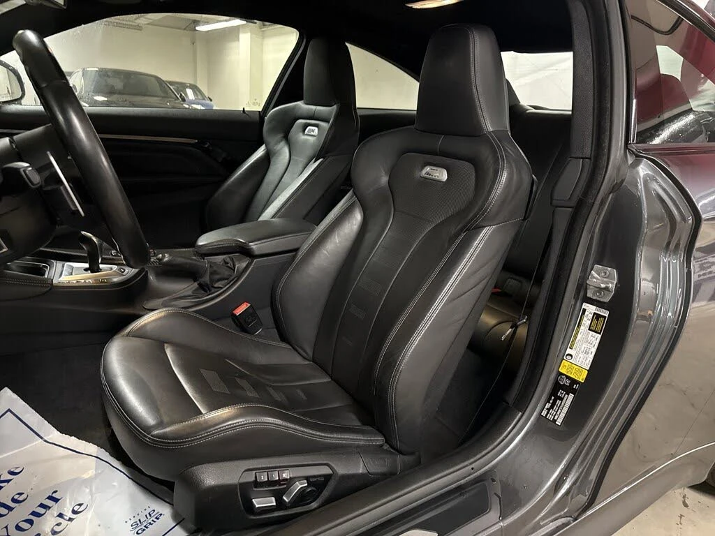 BMW M4 RWD * CARBON PKG * Harman Kardon * HUD, снимка 8 - Автомобили и джипове - 54458560