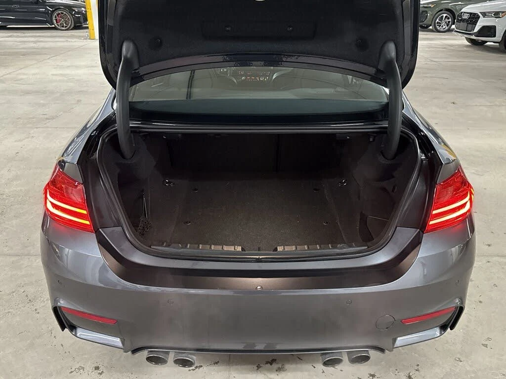 BMW M4 RWD * CARBON PKG * Harman Kardon * HUD, снимка 12 - Автомобили и джипове - 54458560