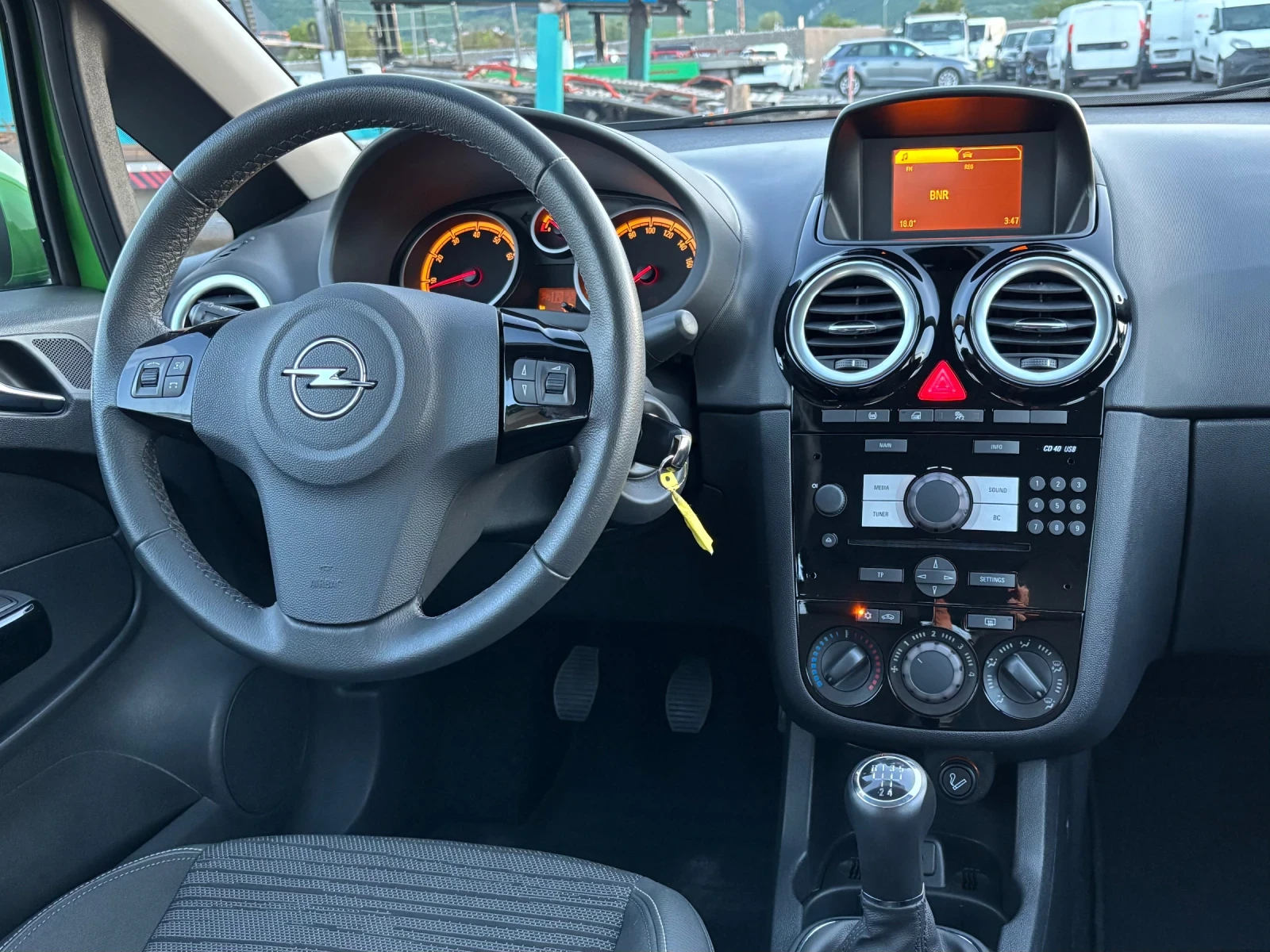 Opel Corsa 1.4i Germany, снимка 13 - Автомобили и джипове - 54569253