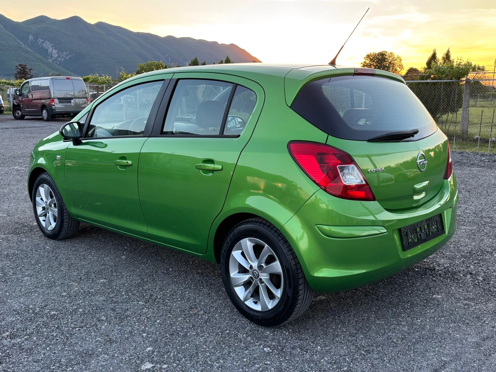 Opel Corsa 1.4i Germany, снимка 7 - Автомобили и джипове - 54569253