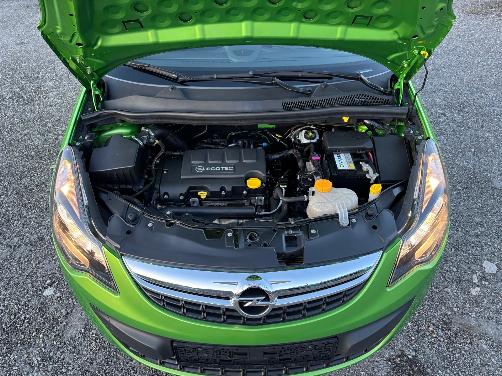 Opel Corsa 1.4i Germany, снимка 14 - Автомобили и джипове - 54569253