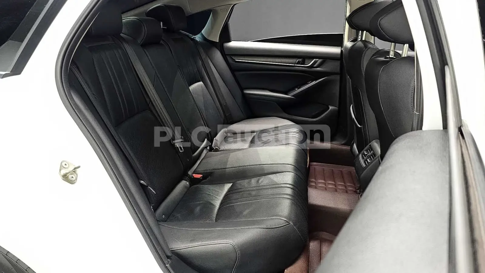 Honda Accord 2.0 HYBRID| ПОДГРЕВ| КАМЕРА| , снимка 13 - Автомобили и джипове - 54622177
