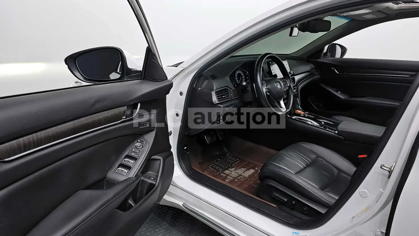 Honda Accord 2.0 HYBRID| ПОДГРЕВ| КАМЕРА| , снимка 5 - Автомобили и джипове - 54622177