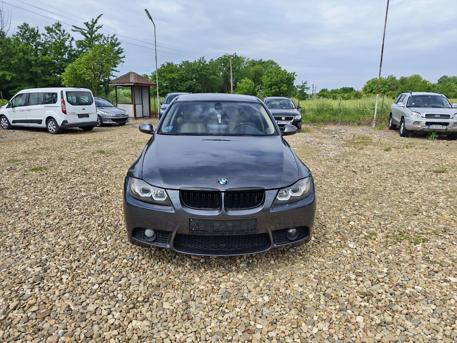 BMW 320 i М-пакет, снимка 2 - Автомобили и джипове - 54750787