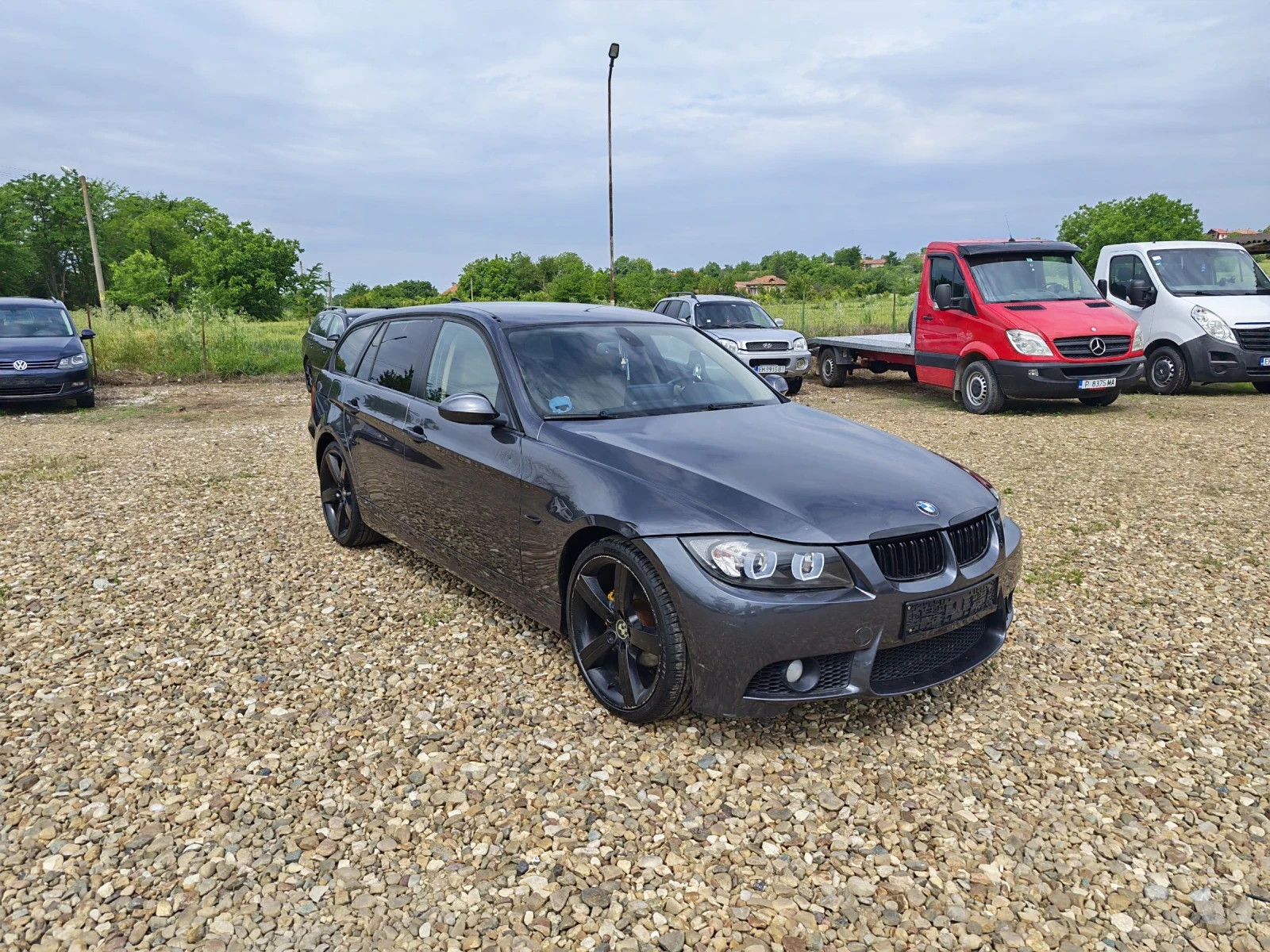BMW 320 i М-пакет, снимка 3 - Автомобили и джипове - 54750787