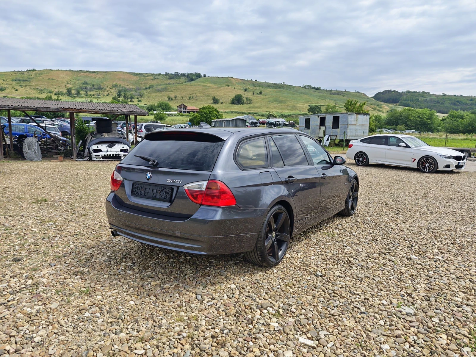 BMW 320 i М-пакет, снимка 5 - Автомобили и джипове - 54750787