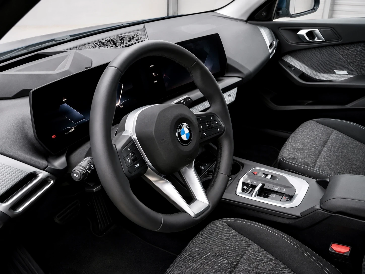 BMW 2 Gran Coupe Mild Hybrid M-Sport Automatic 2025г ГАРАНЦИОНЕН, снимка 9 - Автомобили и джипове - 54874161