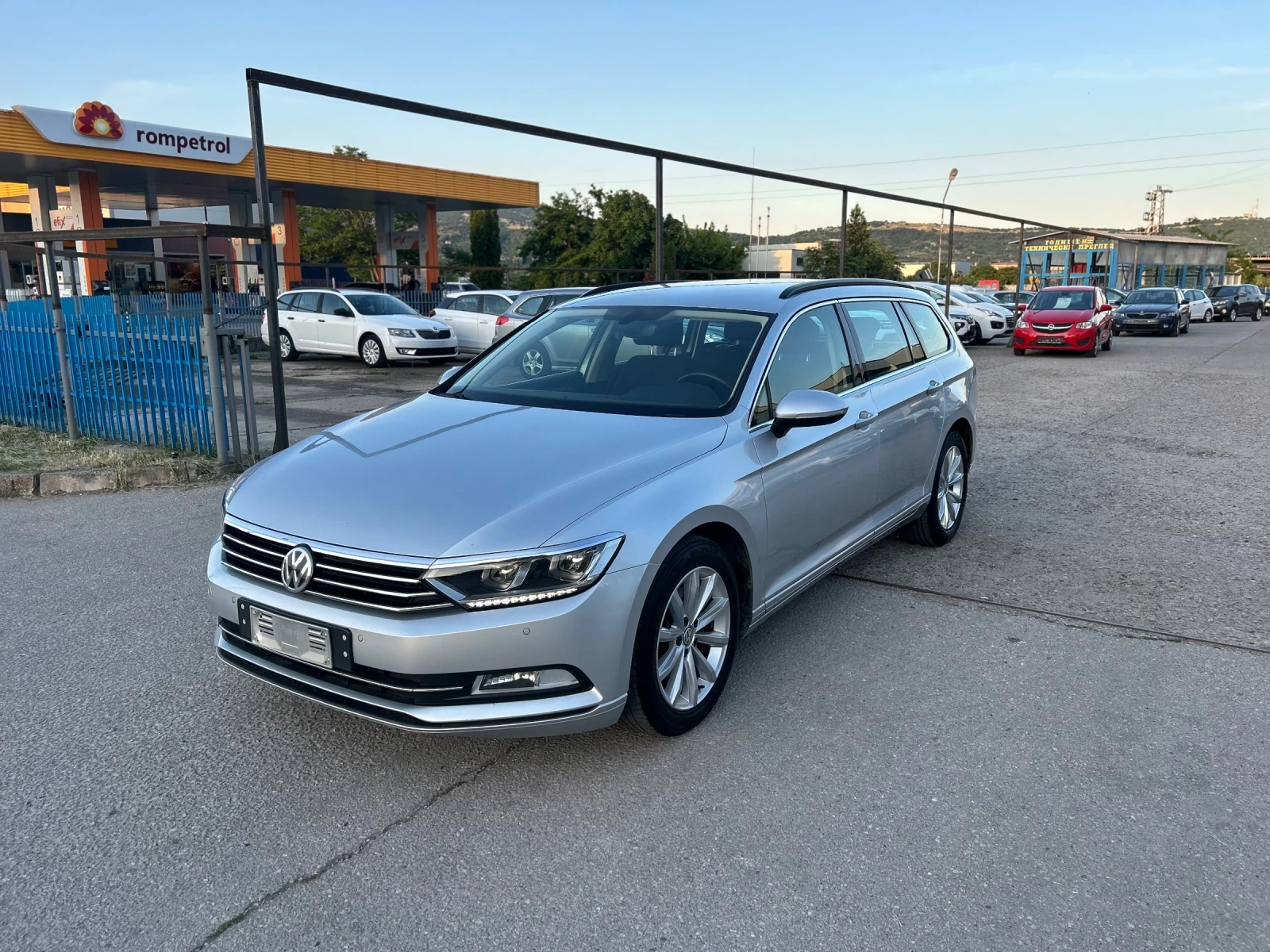 VW Passat, снимка 3 - Автомобили и джипове - 55012716