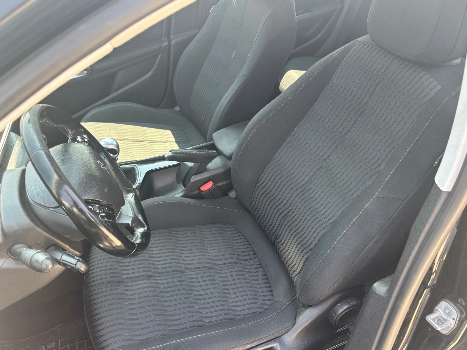 Peugeot 308, снимка 12 - Автомобили и джипове - 55321685