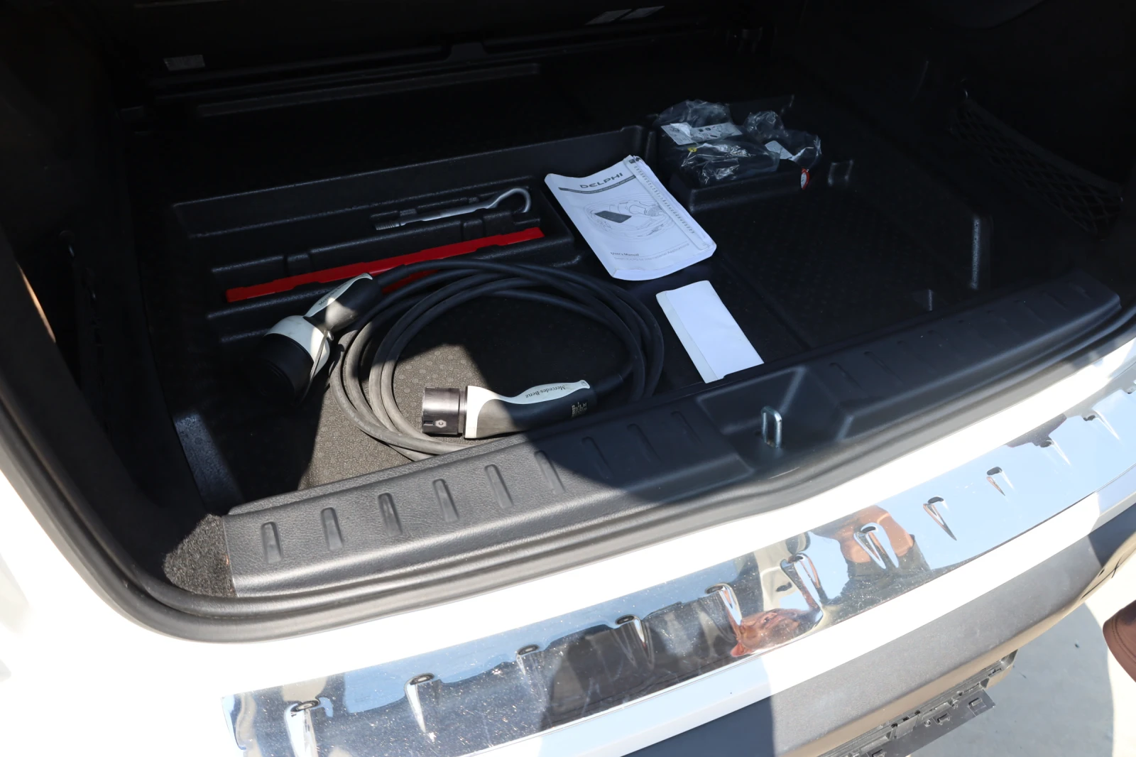 Mercedes-Benz EQB EQB-300, снимка 10 - Автомобили и джипове - 55595311