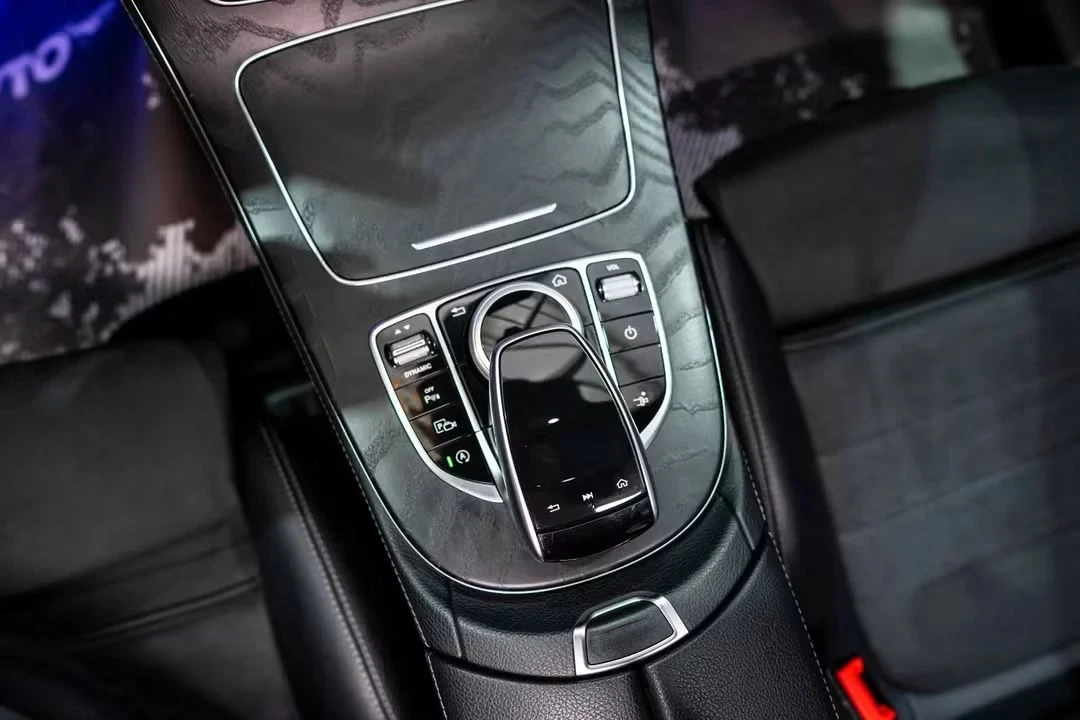 Mercedes-Benz E 220, снимка 7 - Автомобили и джипове - 55822603