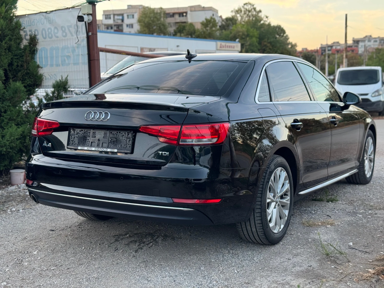 Audi A4 2.0TDI* DIGITAL* NAVI* LED, снимка 5 - Автомобили и джипове - 55957730