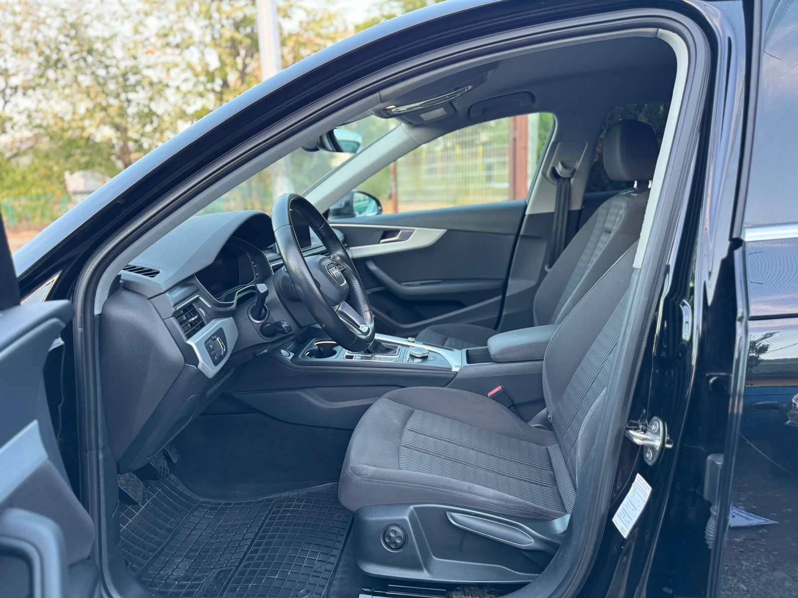 Audi A4 2.0TDI* DIGITAL* NAVI* LED, снимка 8 - Автомобили и джипове - 55957730