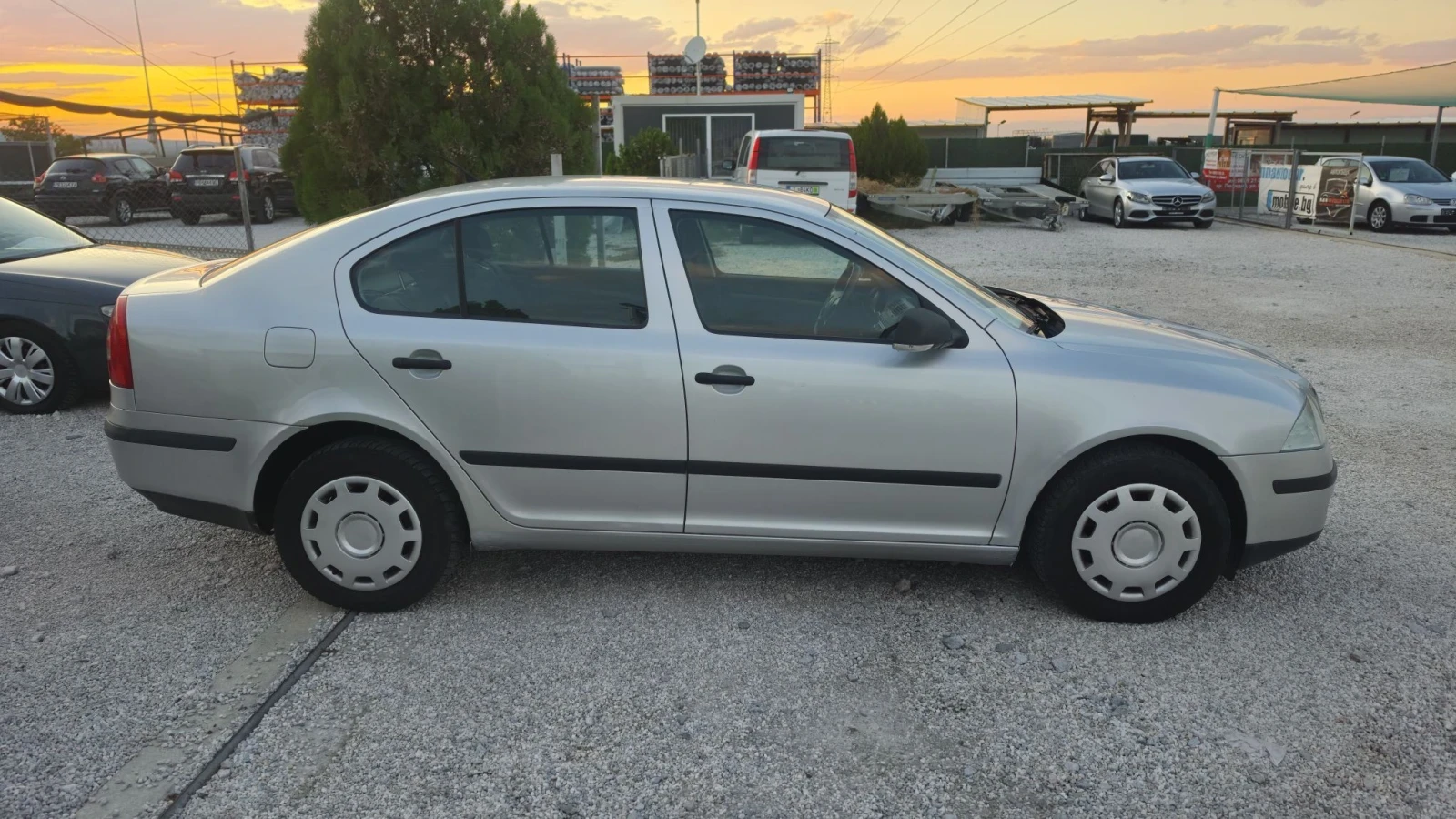 Skoda Octavia 1.9TDI.105кс. Хечбек клима, снимка 4 - Автомобили и джипове - 56060442
