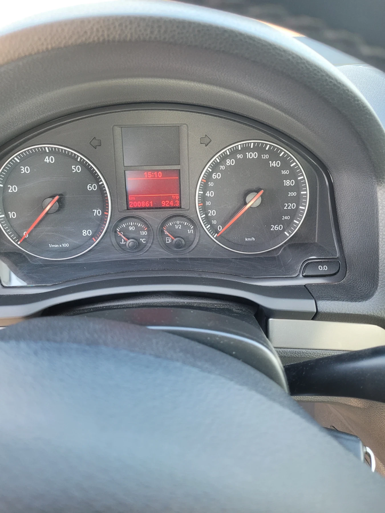 VW Golf 5, снимка 5 - Автомобили и джипове - 56416211