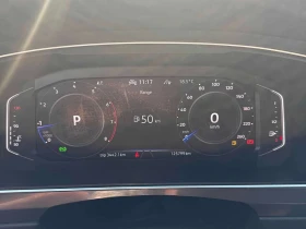 VW Tiguan R Line Black Edition/НОВИ ГУМИ/ПАНО/ПОДГРЕВ/CARFAX, снимка 9