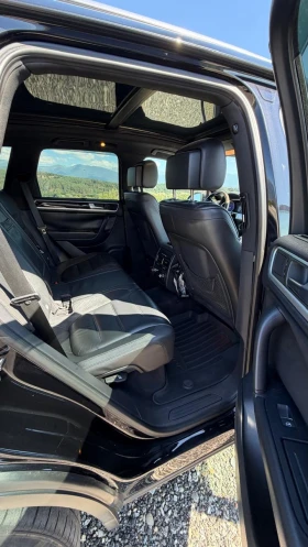 VW Touareg Executive Total Black, снимка 7