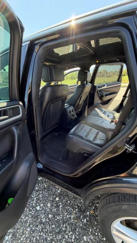 VW Touareg Executive Total Black, снимка 9