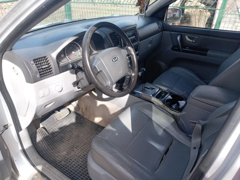 Kia Sorento 2.5 170, снимка 8 - Автомобили и джипове - 49515419