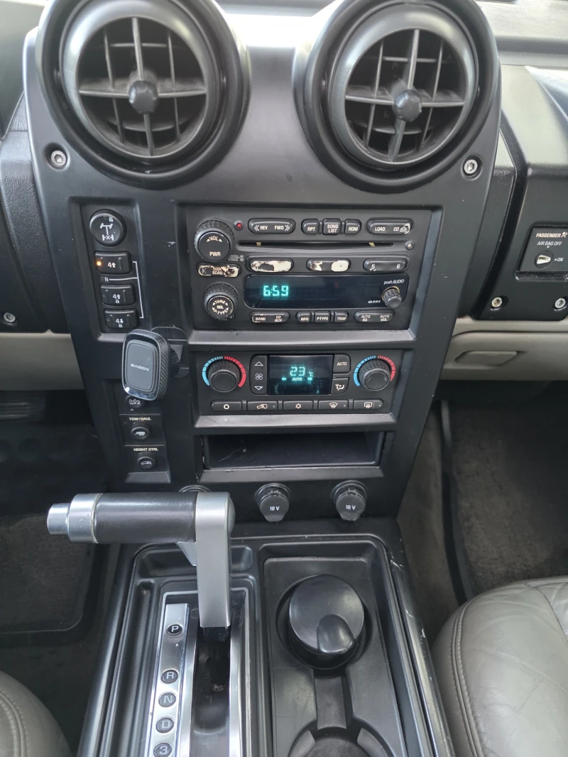 Hummer H2 LPG, снимка 12 - Автомобили и джипове - 50283725