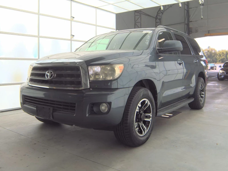Toyota Sequoia 5.7* V8* ПОДГРЕВ* КАМЕРА* КЕЙЛЕС* 