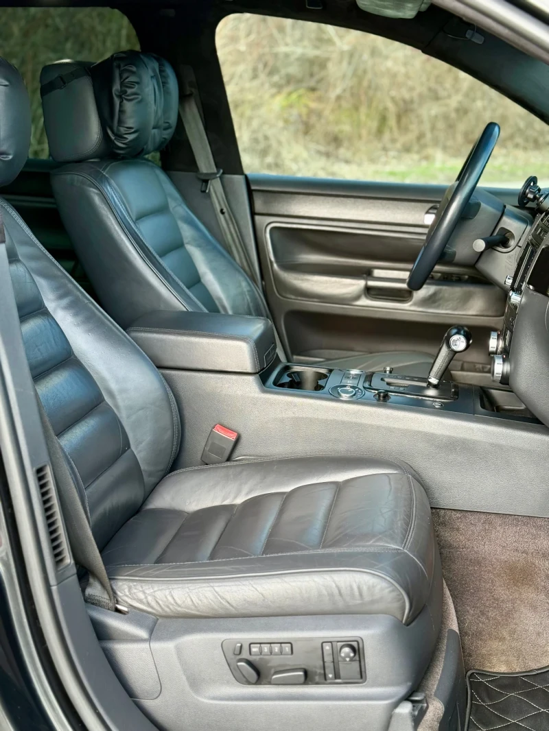 VW Touareg 4.2, снимка 11 - Автомобили и джипове - 53449091