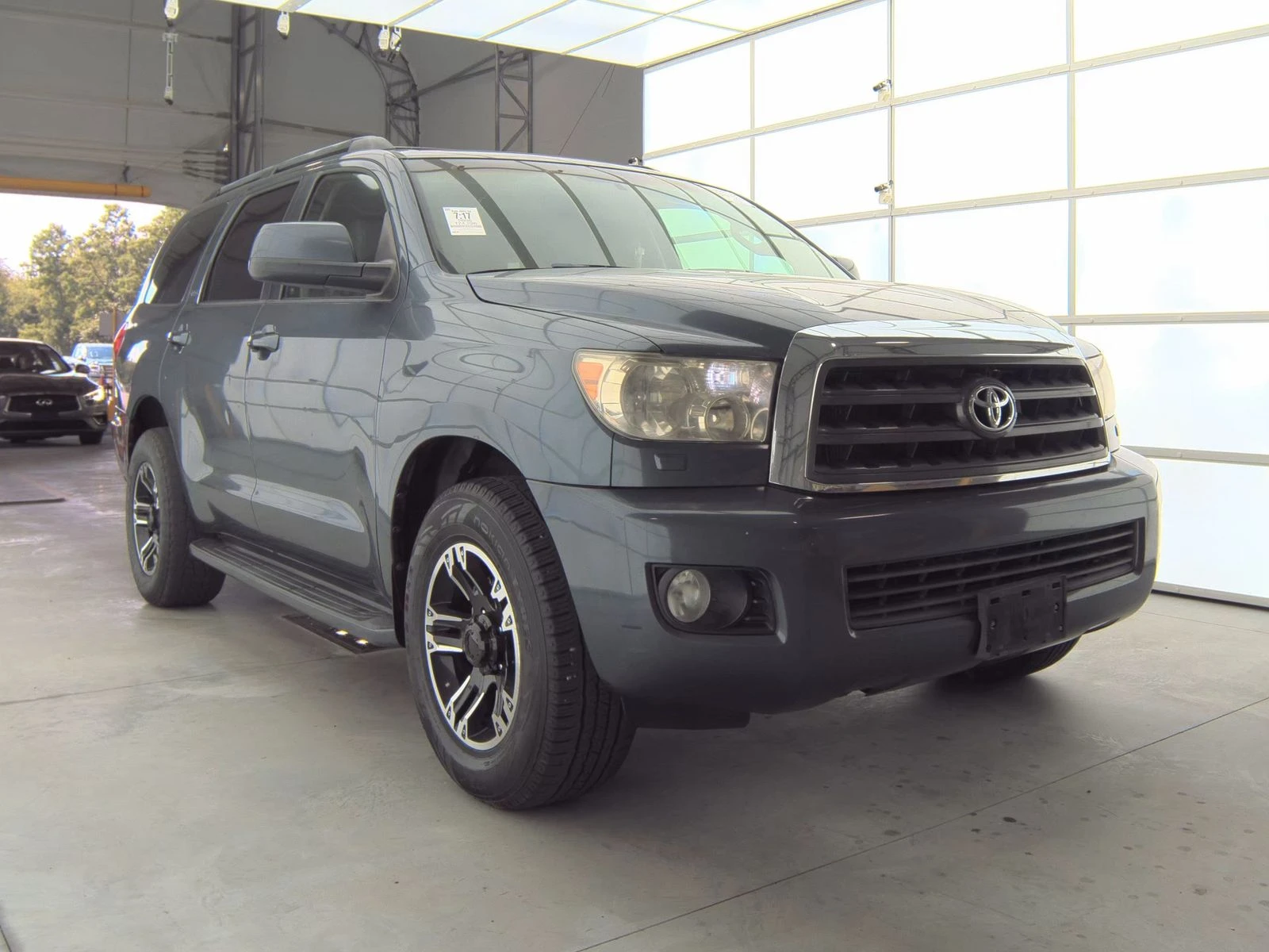 Toyota Sequoia 5.7* V8* ПОДГРЕВ* КАМЕРА* КЕЙЛЕС*  - изображение 3