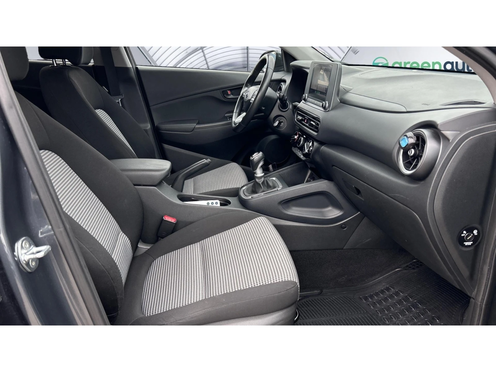 Hyundai Kona 1. 0T-GDI, Месечна вноска от 377 лв. - изображение 9