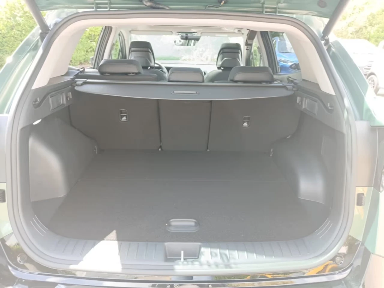 Kia Sportage 1.6PHEV/265HP/PANO/CAM/NAVI/ACC/LED/KLESS/807g | Mobile.bg � ����������� 16