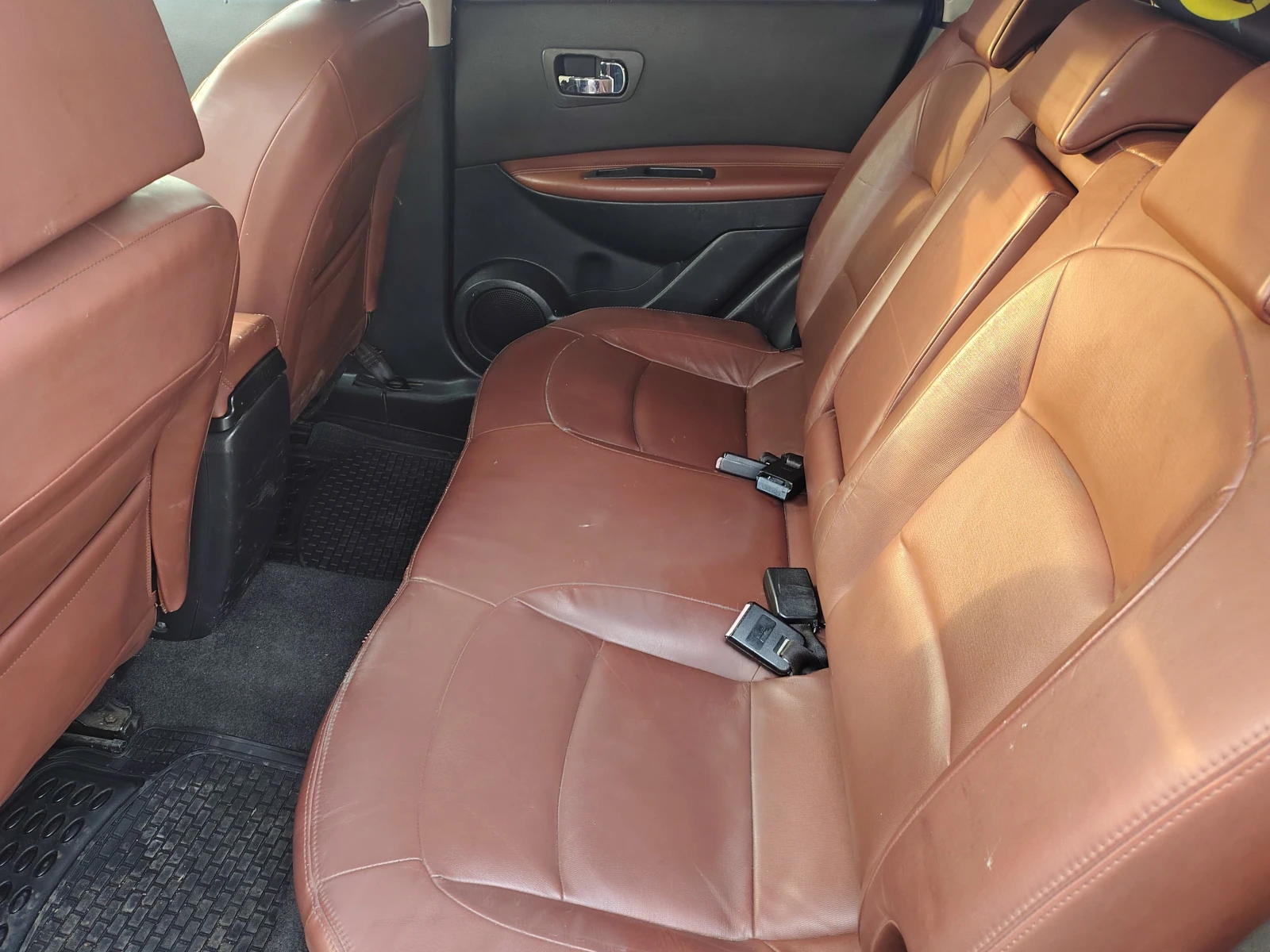 Nissan Qashqai Панорама 1.5dci, снимка 9 - Автомобили и джипове - 53710571