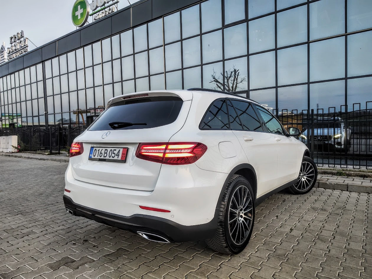 Mercedes-Benz GLC 250 * AMG* 4-MATIC* PANORAMA* PREMIUM, снимка 4 - Автомобили и джипове - 53865952