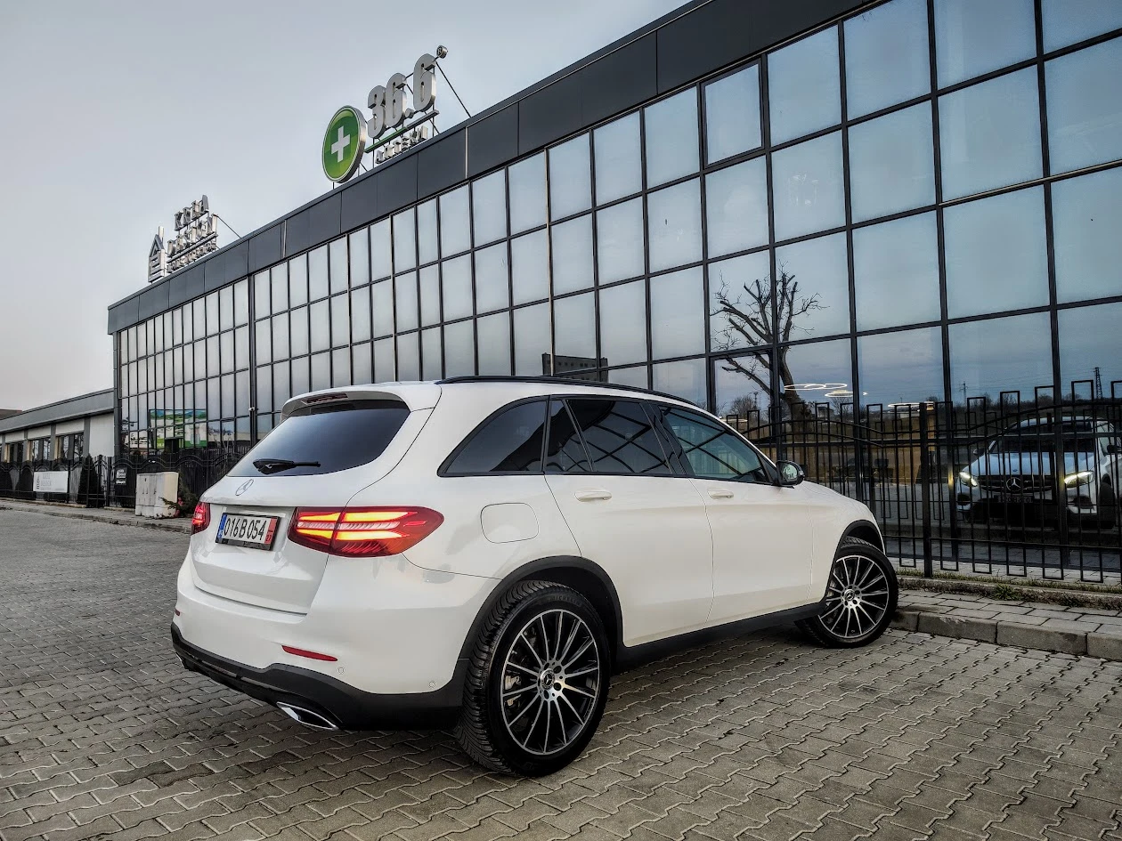 Mercedes-Benz GLC 250 * AMG* 4-MATIC* PANORAMA* PREMIUM, снимка 10 - Автомобили и джипове - 53865952