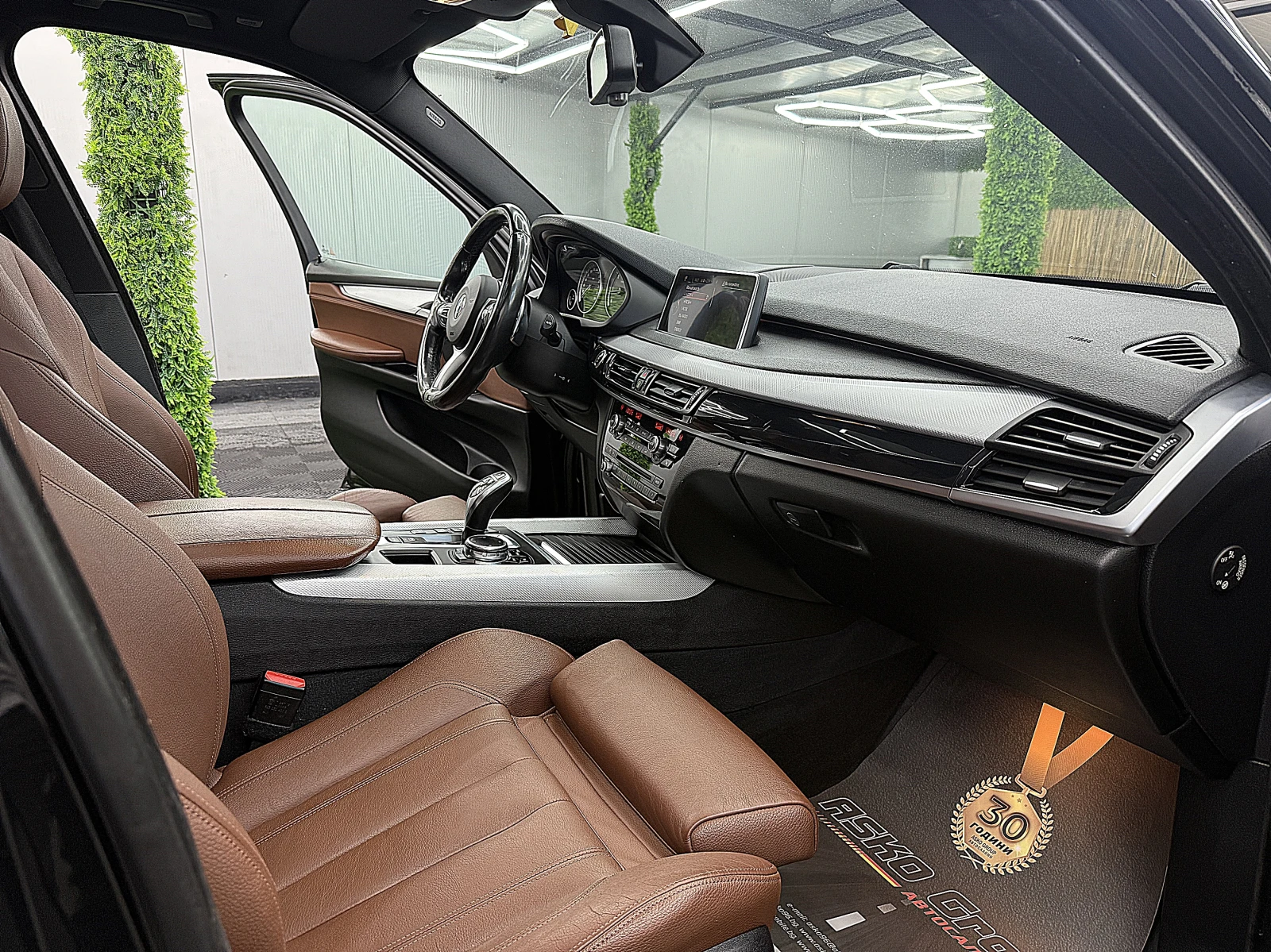 BMW X5 PANORAMA/M-paket/KeylessGo/СОБСТВЕН ЛИЗИНГ, снимка 11 - Автомобили и джипове - 54113783