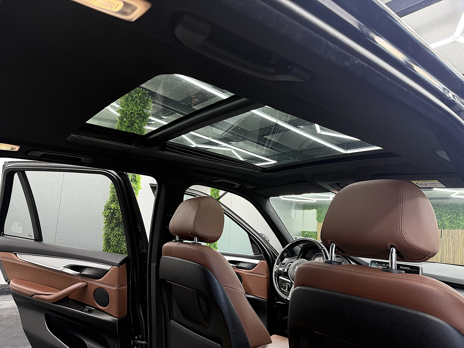 BMW X5 PANORAMA/M-paket/KeylessGo/СОБСТВЕН ЛИЗИНГ, снимка 12 - Автомобили и джипове - 54113783