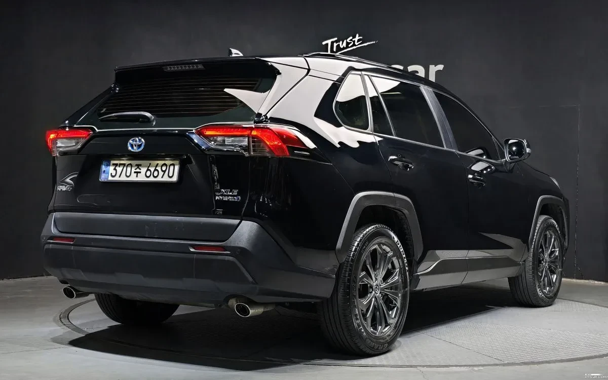 Toyota Rav4 * XLE* HYBRID* AWD* DIS* , снимка 2 - Автомобили и джипове - 54700724
