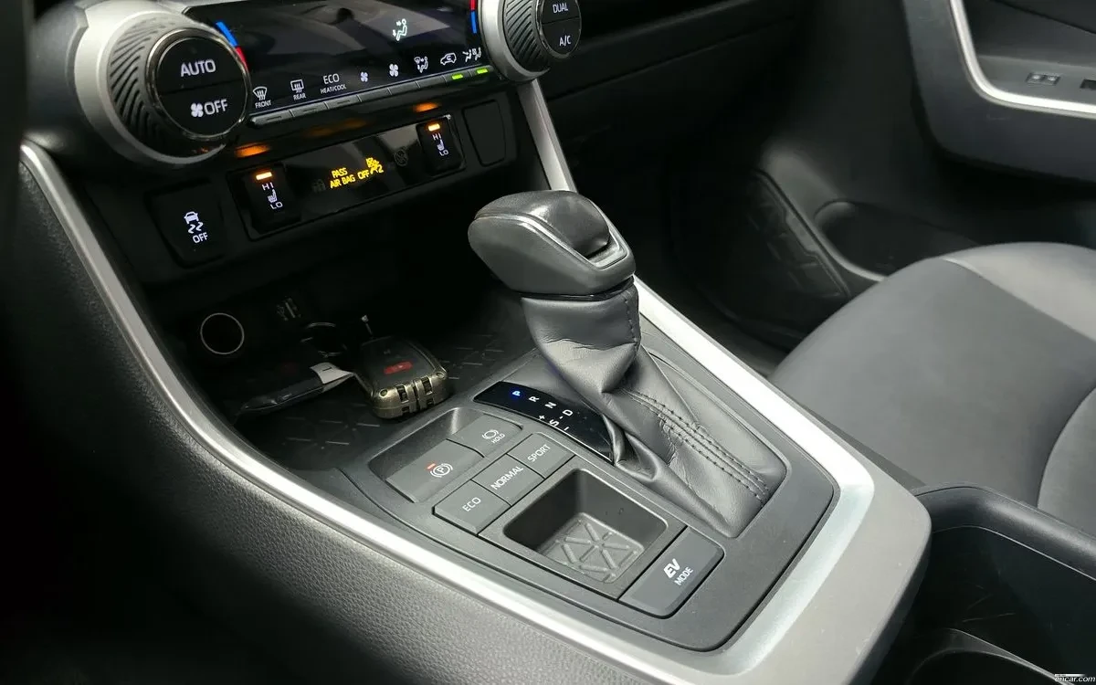 Toyota Rav4 * XLE* HYBRID* AWD* DIS* , снимка 11 - Автомобили и джипове - 54700724