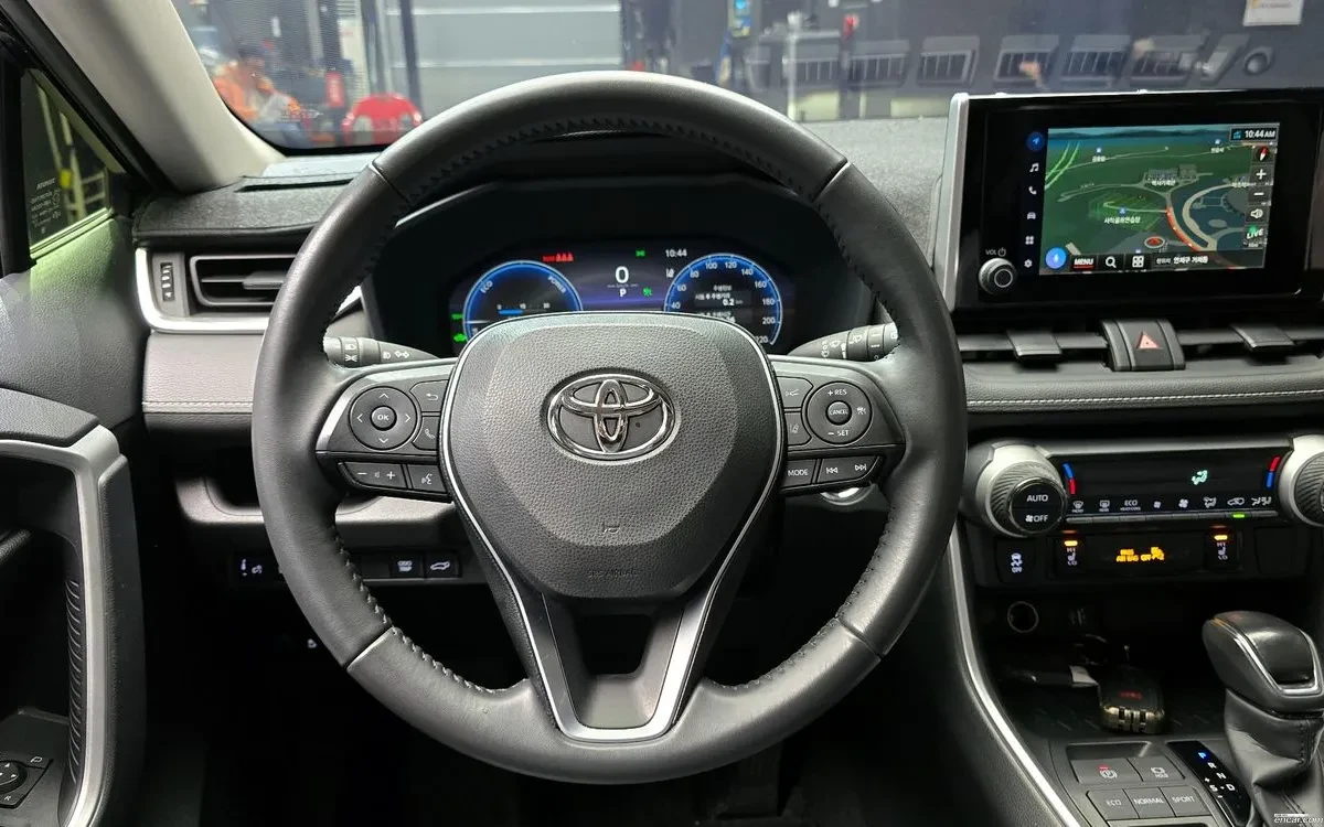 Toyota Rav4 * XLE* HYBRID* AWD* DIS* , снимка 9 - Автомобили и джипове - 54700724