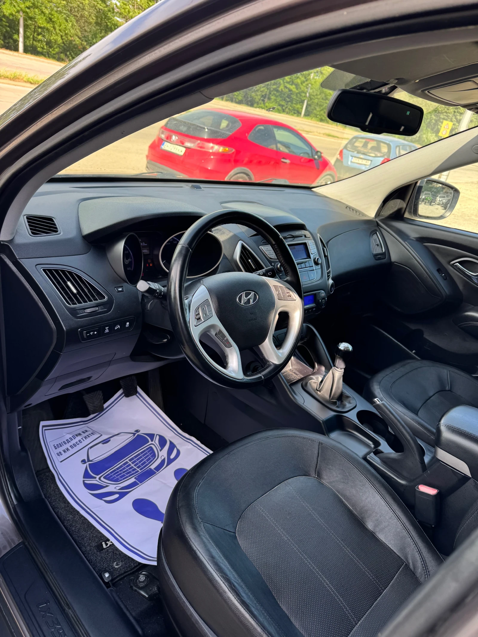 Hyundai IX35 2.0 I 4х4 Ръчка Швейцария ТОП, снимка 12 - Автомобили и джипове - 54721384