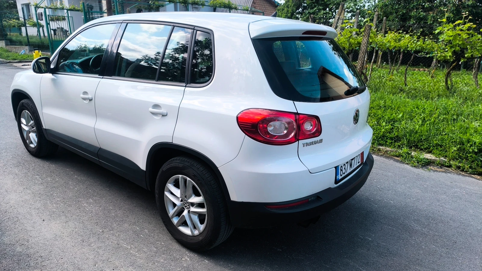 VW Tiguan, снимка 4 - Автомобили и джипове - 54889719