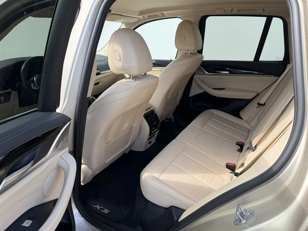 BMW X3 xDrive30i, снимка 10 - Автомобили и джипове - 55266864