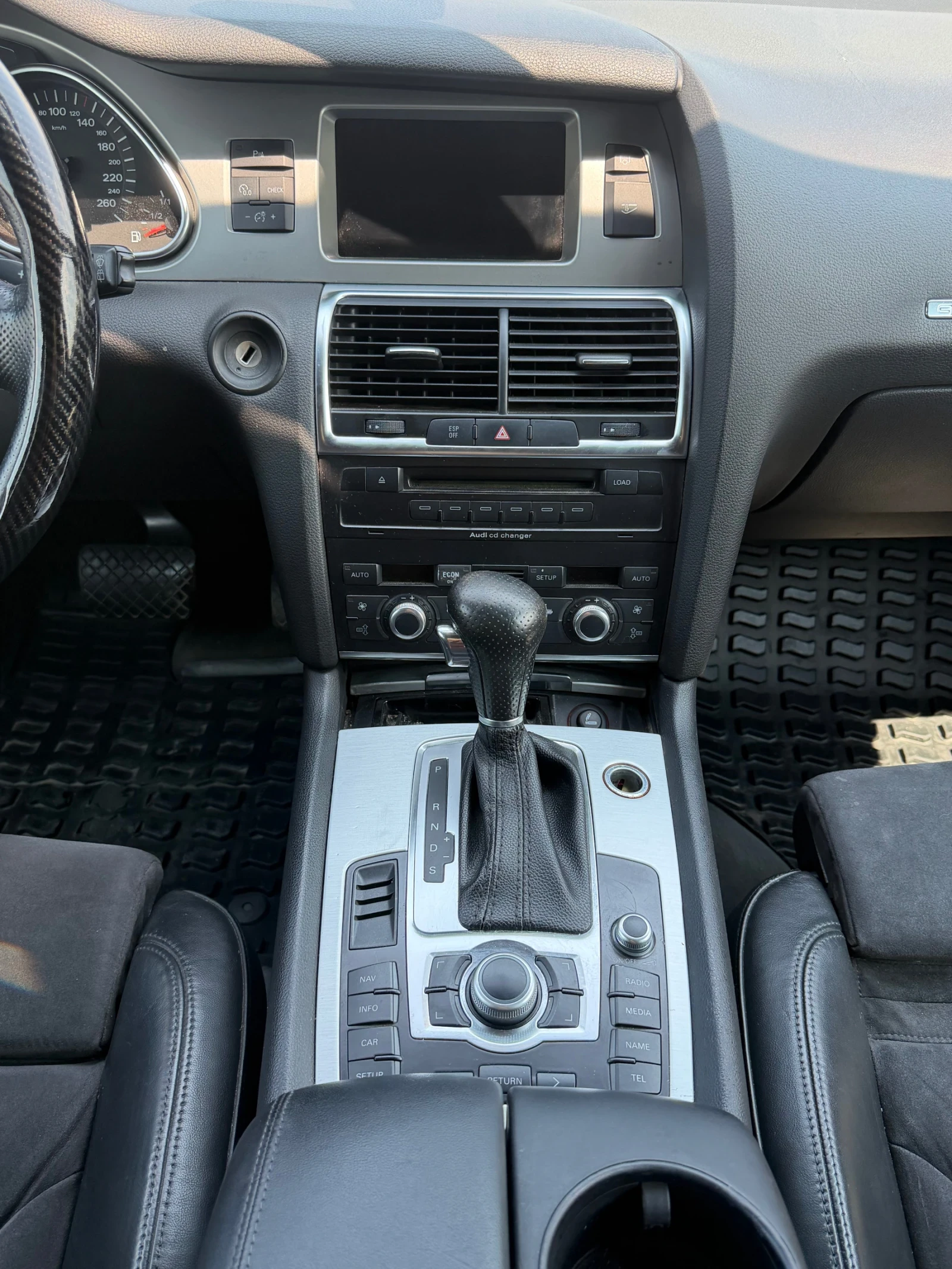 Audi Q7 3.0d, снимка 10 - Автомобили и джипове - 55588104