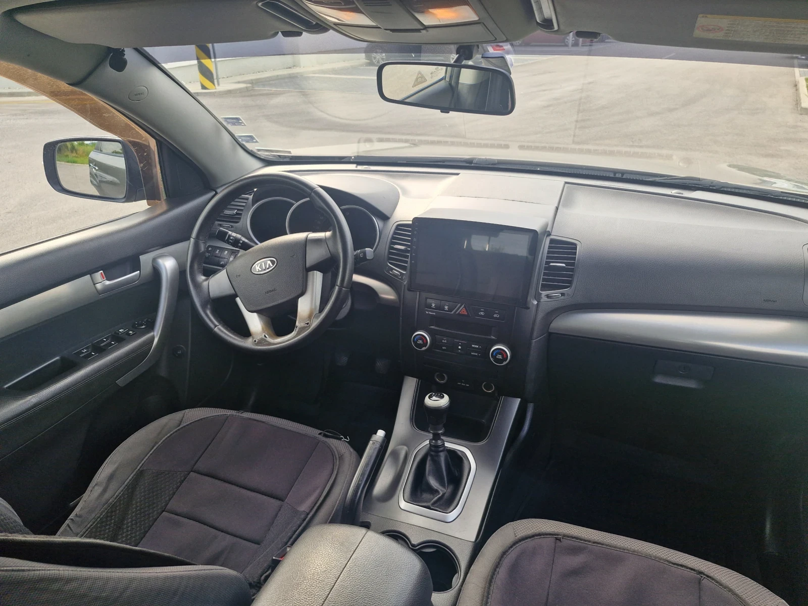 Kia Sorento, снимка 8 - Автомобили и джипове - 55680959