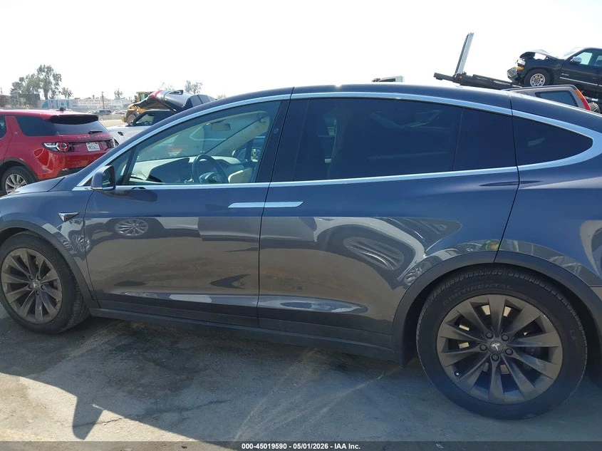 Tesla Model X 100D AWD, снимка 13 - Автомобили и джипове - 55893540