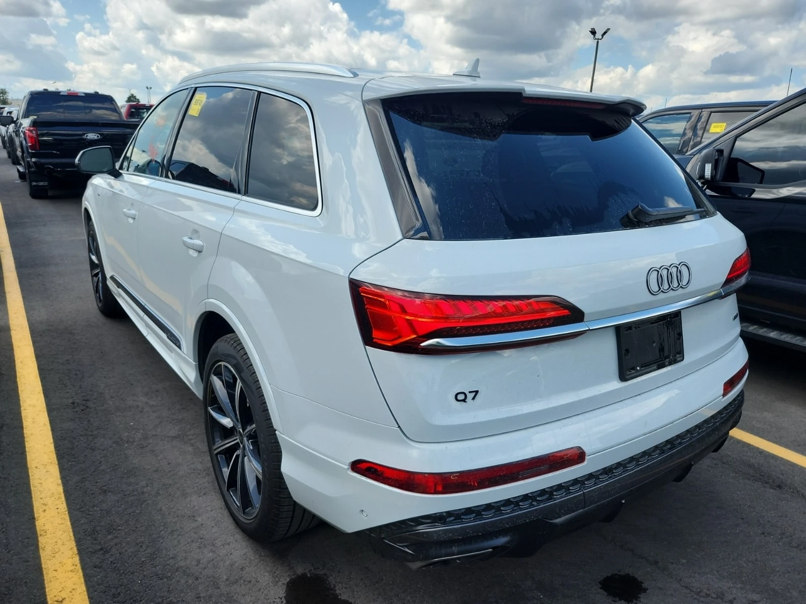 Audi Q7  S LINE PREMIUM PLUS / CARFAX , снимка 4 - Автомобили и джипове - 55899333